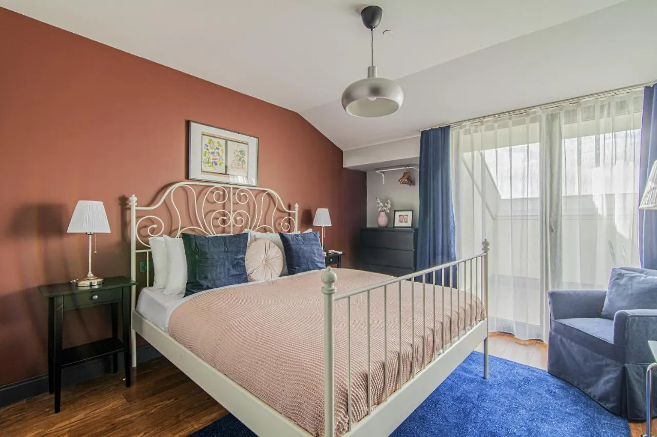 イスタンブールCentrally Located Flat With Balcony In Beyogluアパートメント イスタンブール