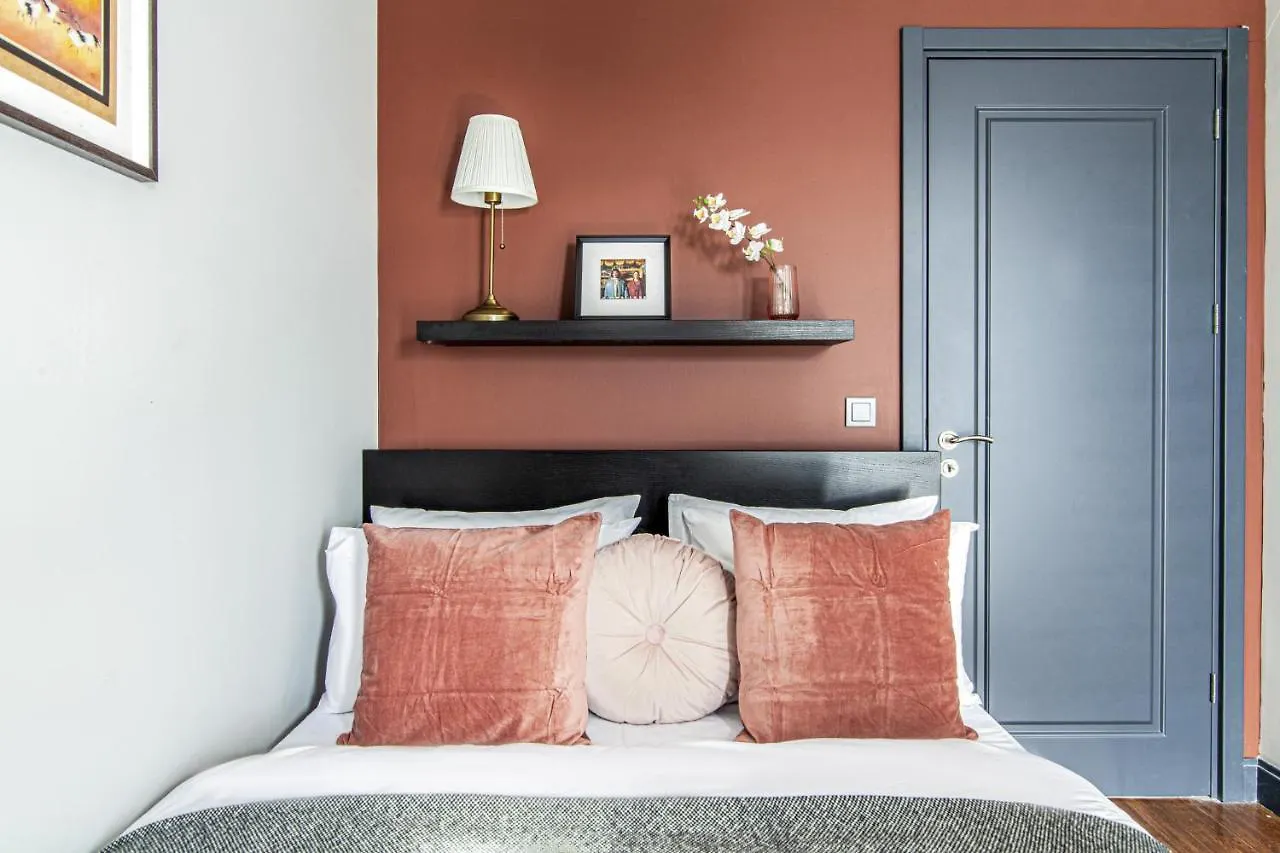 イスタンブールCentrally Located Flat With Balcony In Beyogluアパートメント 0*, イスタンブール トルコ